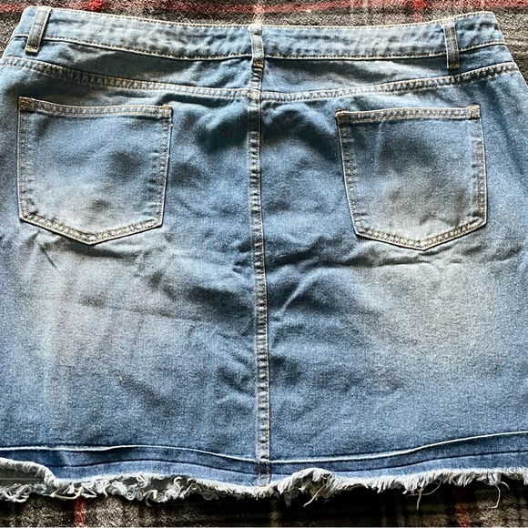➕SIZE DENIM SKIRT - Picture 3 of 7
